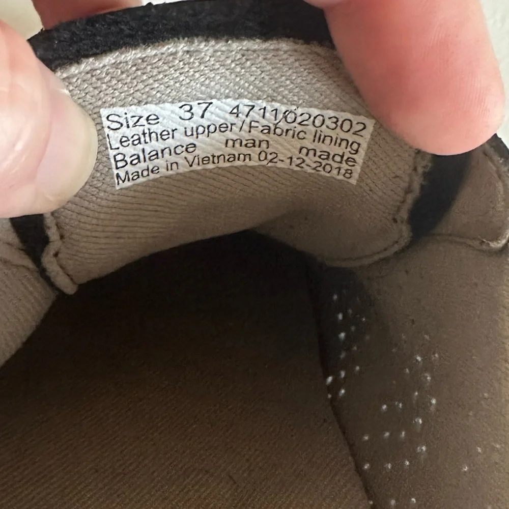 Women’s 37 Dansko Orli‎ Nappa Black Leather Lace Up Sneakers